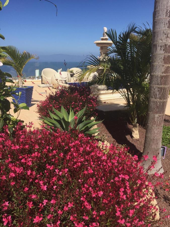 Villa Juliana Адехе Екстериор снимка